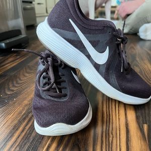 Deep purple Nikes - like new!